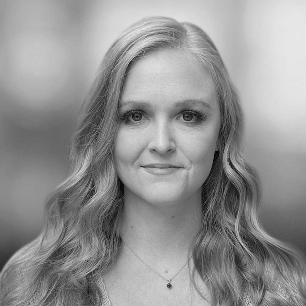 Kelsie-bw